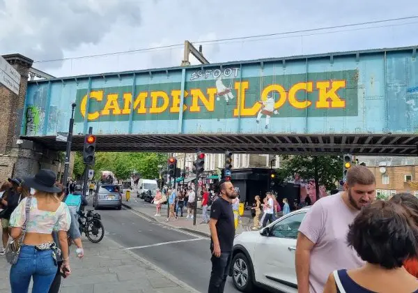 Zdjęcia z trasy spacerowej od stacji Baker Street do Camden Town Station camden lock