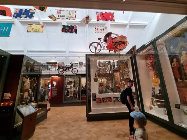 HORNIMAN MUSEUM AND GARDENS - WIELE ATRAKCJI W 1 MIEJSCU