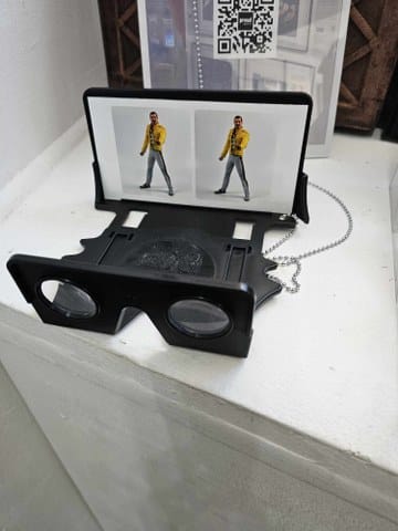 2 TYMCZASOWE WYSTAWY ZWIĄZANE Z ZESPOŁEM QUEEN