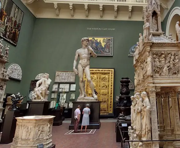 V&A LOndon